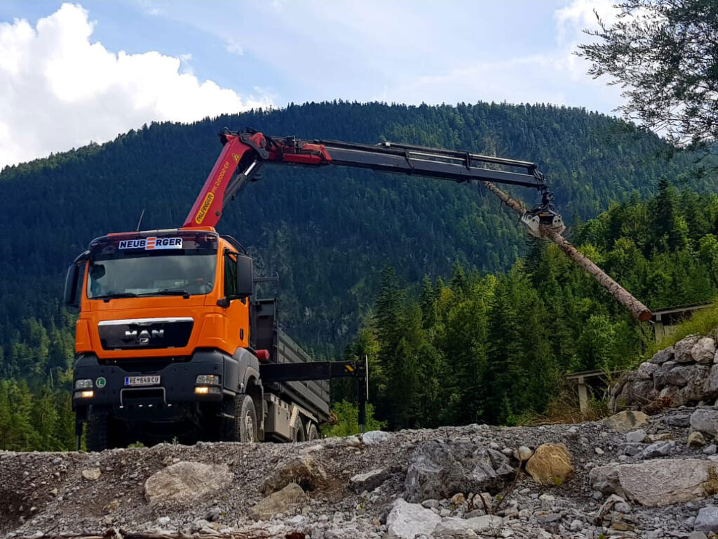 MAN TGS 3-Achser mit Kran